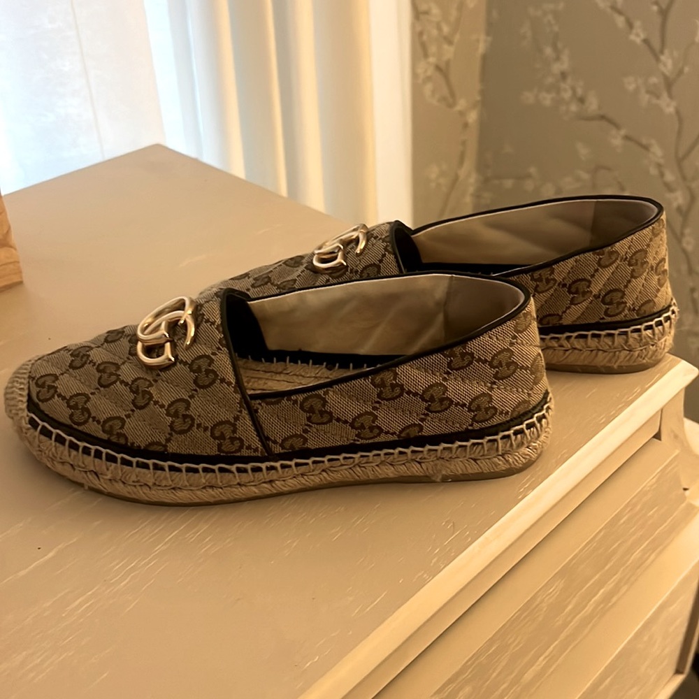 Gucci espadrilles size 36.5 still have original box and receipt!